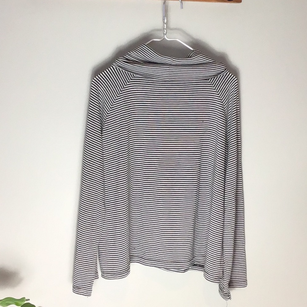 BB Dakota > Striped Cowl Neck Sweater Medium - Picture 7 of 7